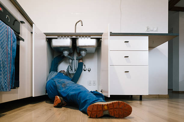 Professional Emergency Plumber technician working in Gibbstown, NJ